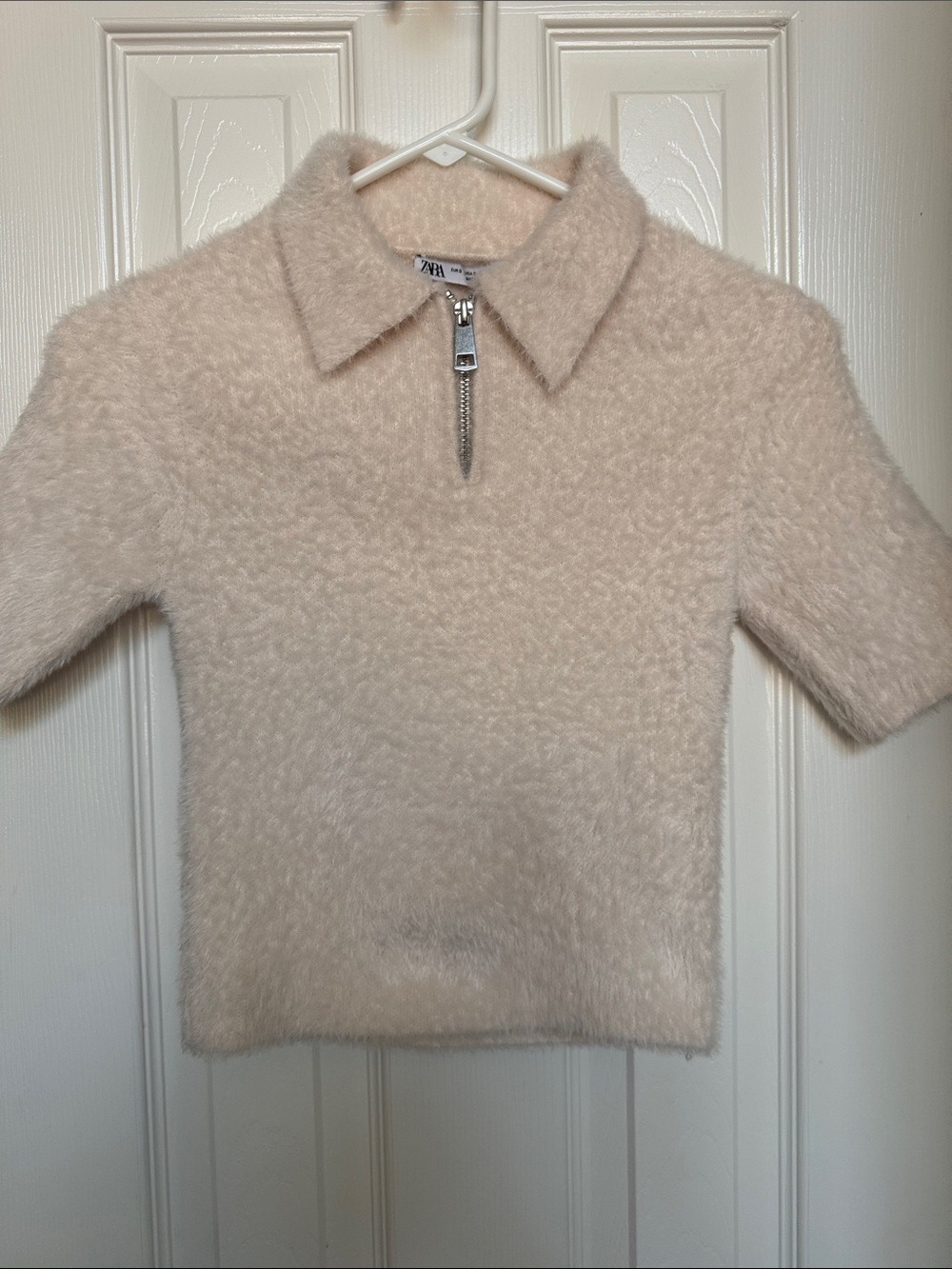 Zara Cream Fuzzy Short Sleeved Half-Zip Collared Sweater. Size S
